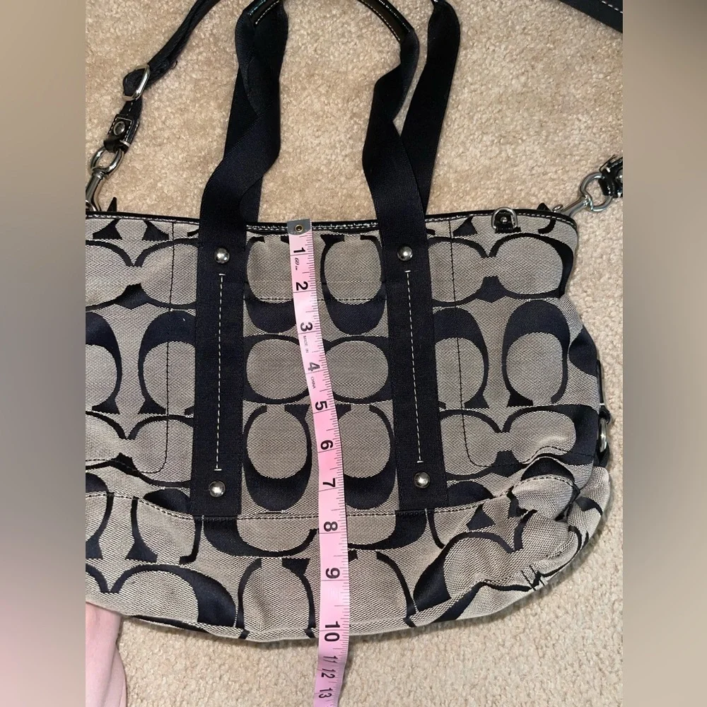 Authentic coach signature, tote bag.          B-148 - Picture 10 of 16